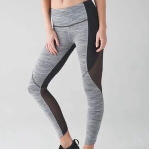 Lululemon Run With The Sun Leggings Gray / Black Athletic Sports Leggings Sz. 8